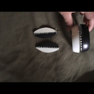 Bracelet and earring